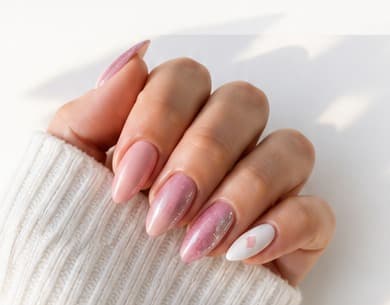 Beautiful press-on nail set by Pressed by Selena
